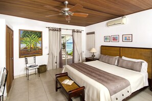 Free WiFi, bed sheets - Bell'Mare by Island Properties Online (Oyster Pond)