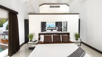 Laptop workspace, free WiFi, bed sheets