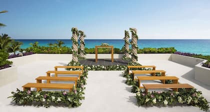 Now Emerald Cancun - All Inclusive