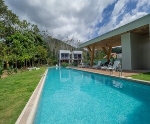 Piscina externa