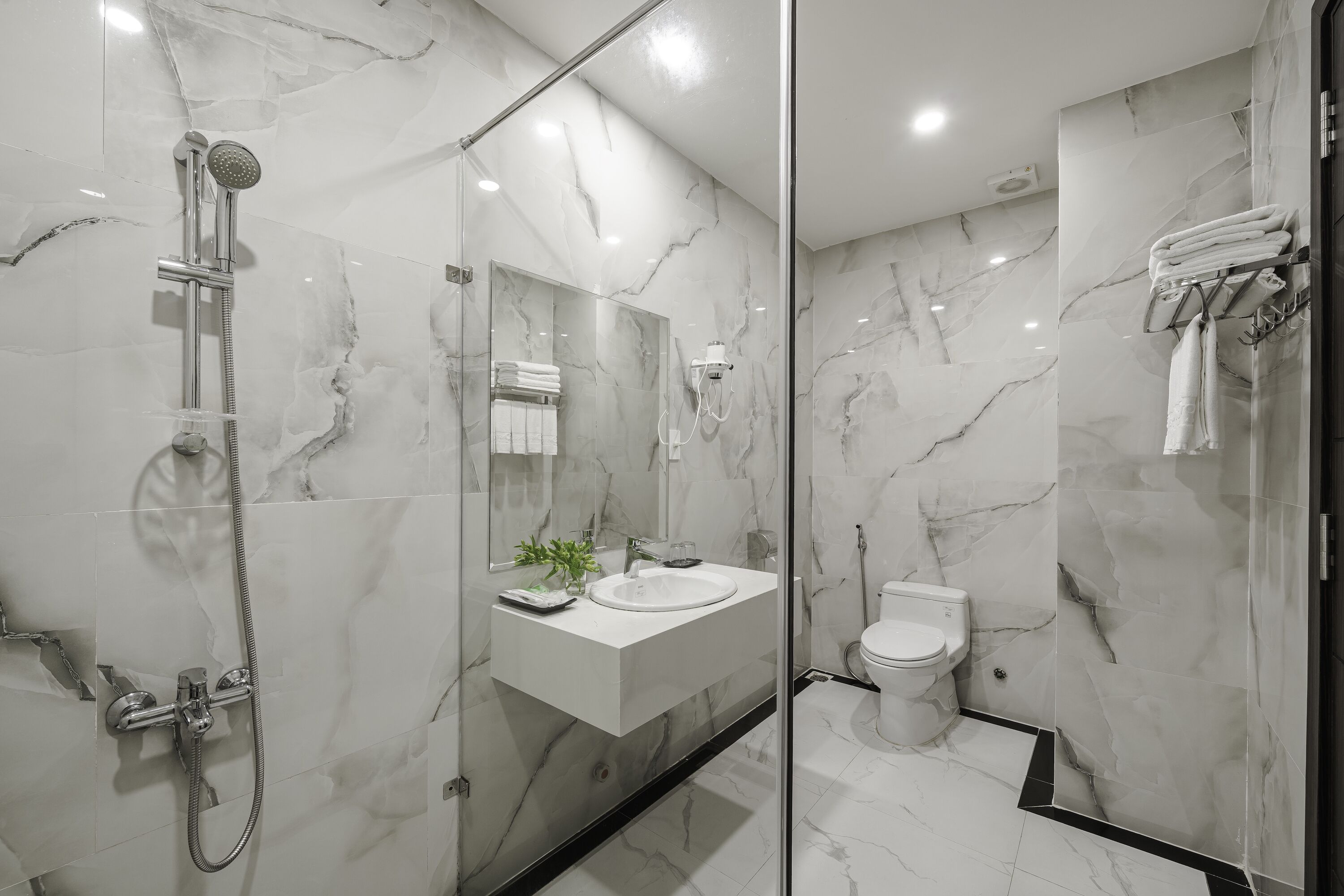 Premium Room, Balcony | Bathroom | Shower, free toiletries, hair dryer, slippers