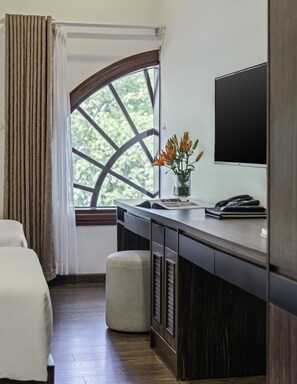 Superior Twin Room | Free minibar items, in-room safe, desk, laptop workspace