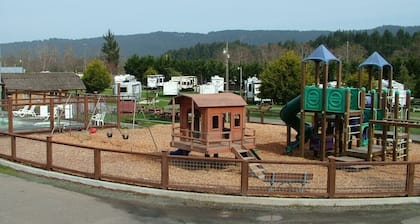 Redwood Coast Cabins and RV Resort