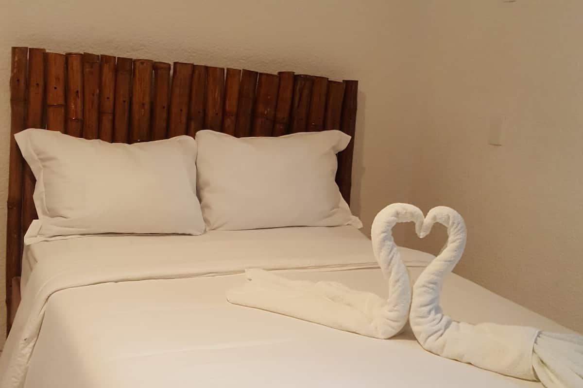 Single Room (Jungle View) | WiFi (free)