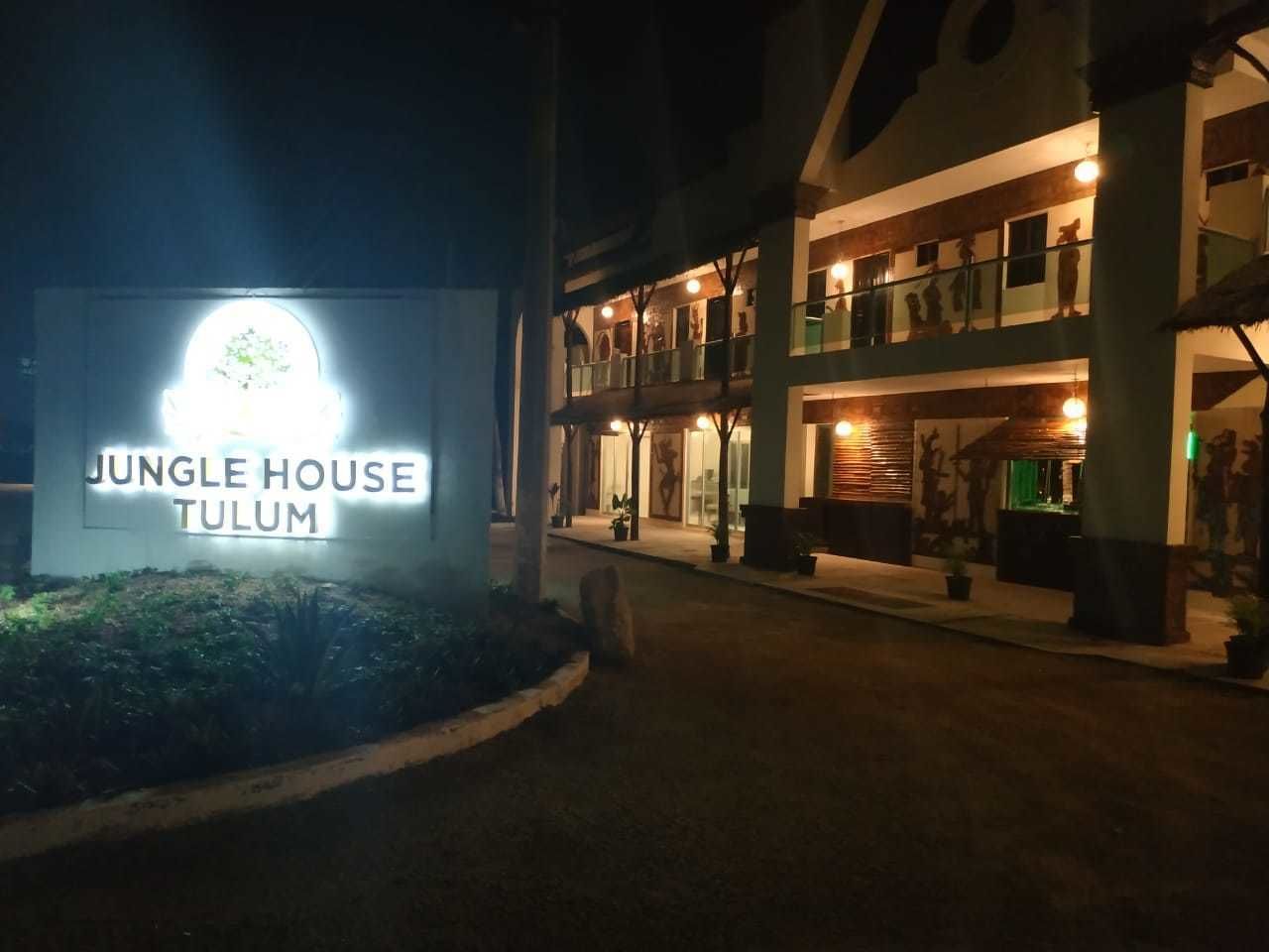 Mặt tiền nơi lưu trú