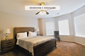 6 bedrooms, desk, iron/ironing board, free WiFi