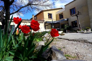 Perincian bahagian luar