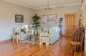 Interior - Mataura Lodge | Your Private Rural  Retreat (Athol)