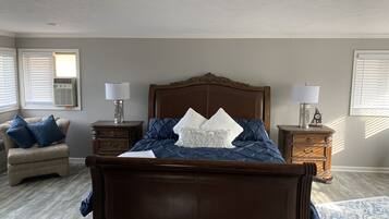 6 Schlafzimmer, Schreibtisch, kostenloses WLAN, Bettwäsche