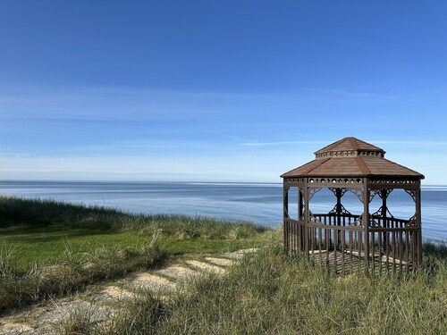 Paradise Lake Michigan Beach home with inground pool,  hot tub, sleeps 20