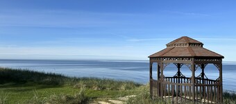 Paradise Lake Michigan Beach home with inground pool,  hot tub, sleeps 20