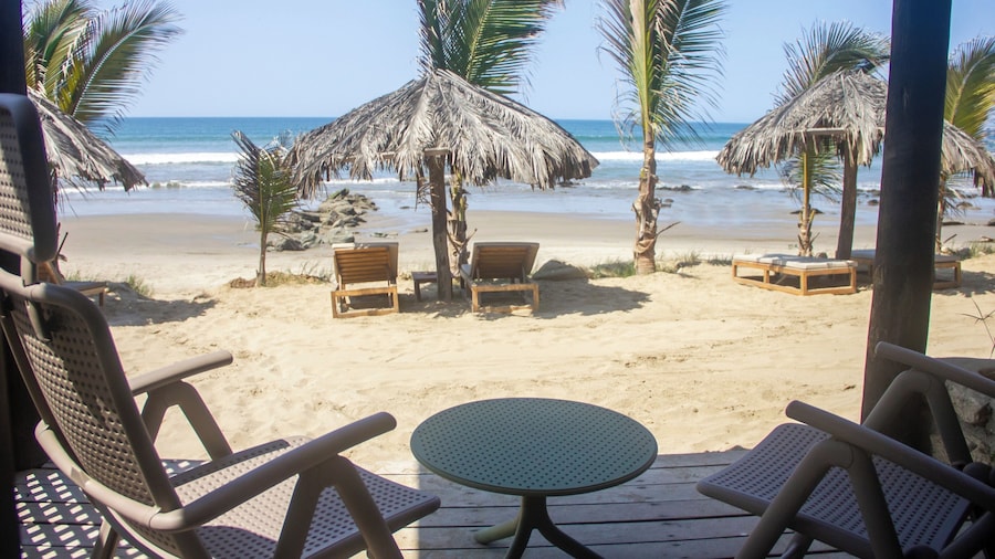 Hoja de Palma Bungalows