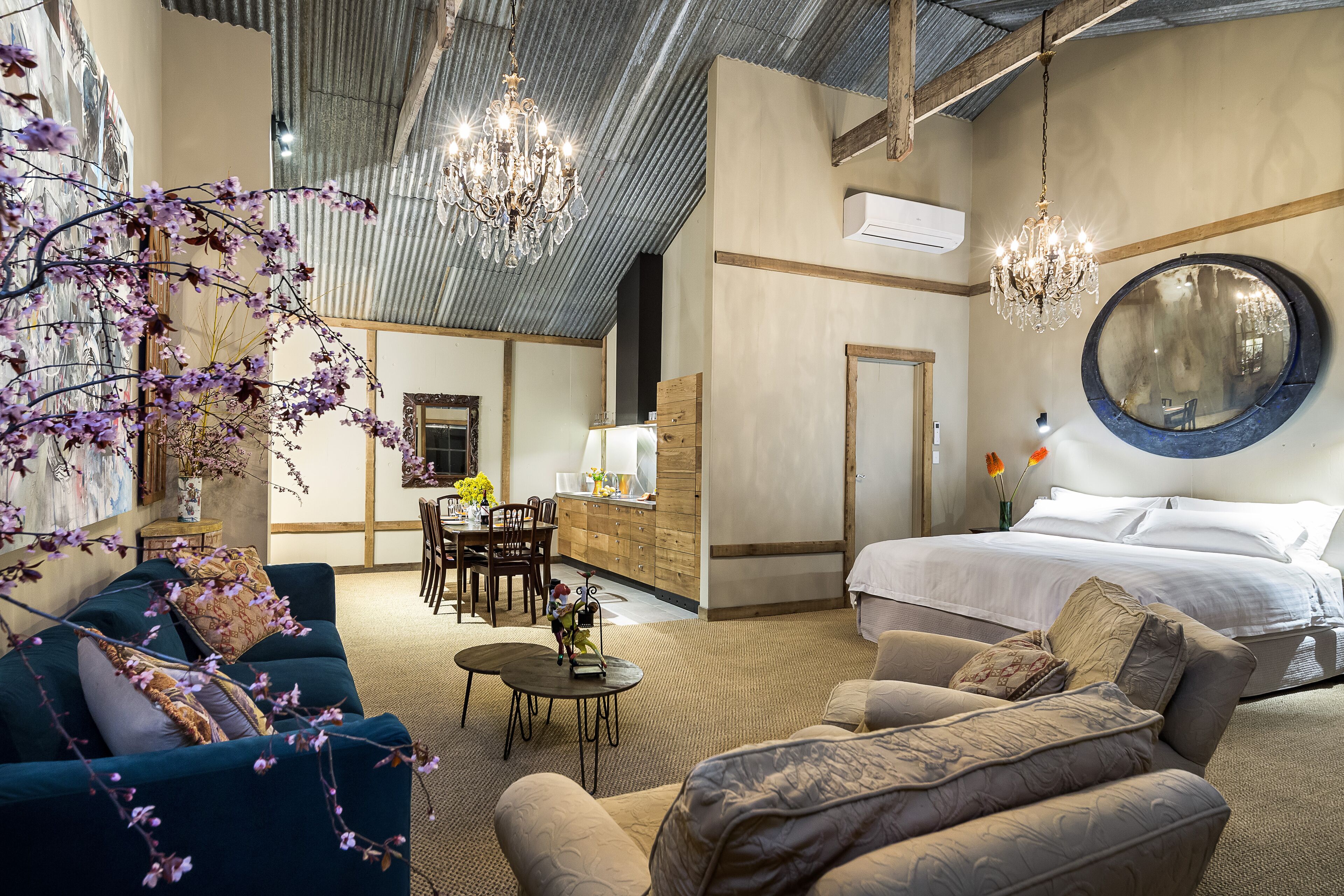 Egyptian cotton sheets, premium bedding, down duvets, pillow-top beds