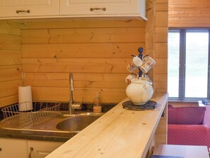 Cookware/dishes/utensils, freezer