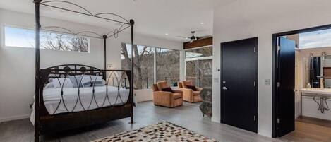 4 bedrooms, iron/ironing board, WiFi, bed sheets