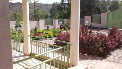 The Minimalist: Nature Connected, efficient, 4G Wi-fi