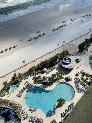 Indoor pool, outdoor pool