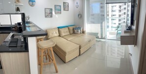 Smart TV, stereo - Murano Elite Luxury Water Front Apartment (Cartagena)