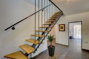 Interior - Beautiful villa with private pool and parking for 5 cars (Labin)