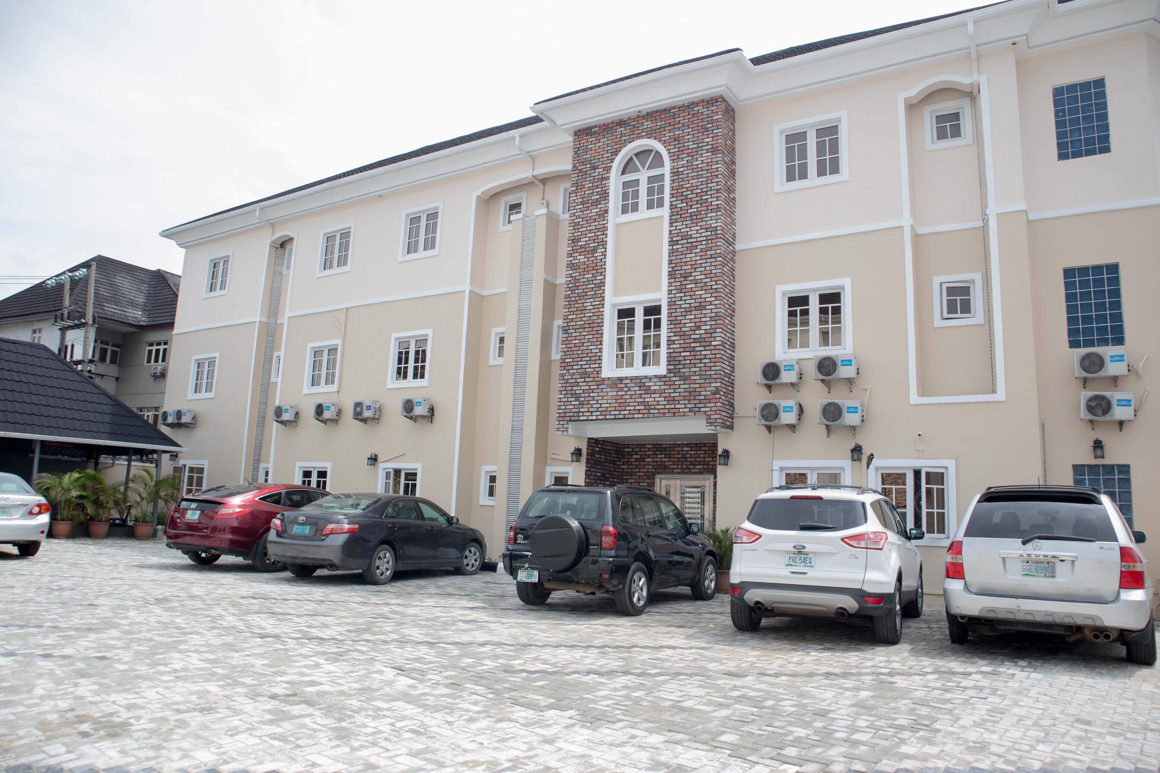 숙박 시설 정면