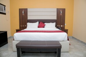 Superior kamer | 2 slaapkamers, een kluis op de kamer, een bureau, gratis wifi