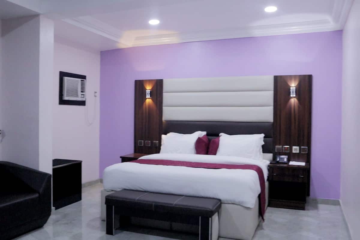 2 chambres, coffre-fort, bureau, accès au Wi-Fi (inclus)