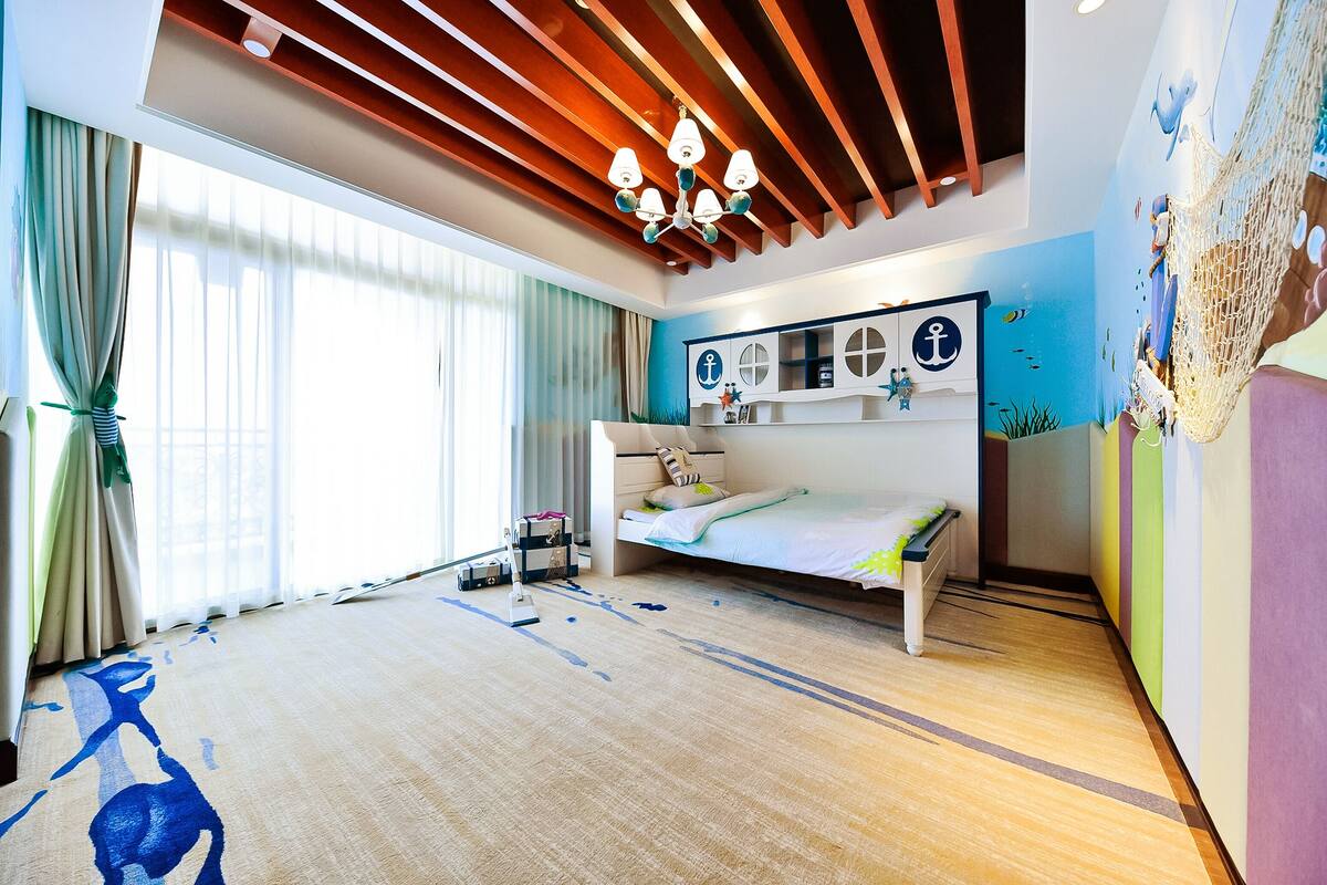 Superior Room, 2 Katil Bujang (Single), City View (Family) | Ruang tamu | 47 inci televisyen LCD dengan kabel, TV, filem berbayar