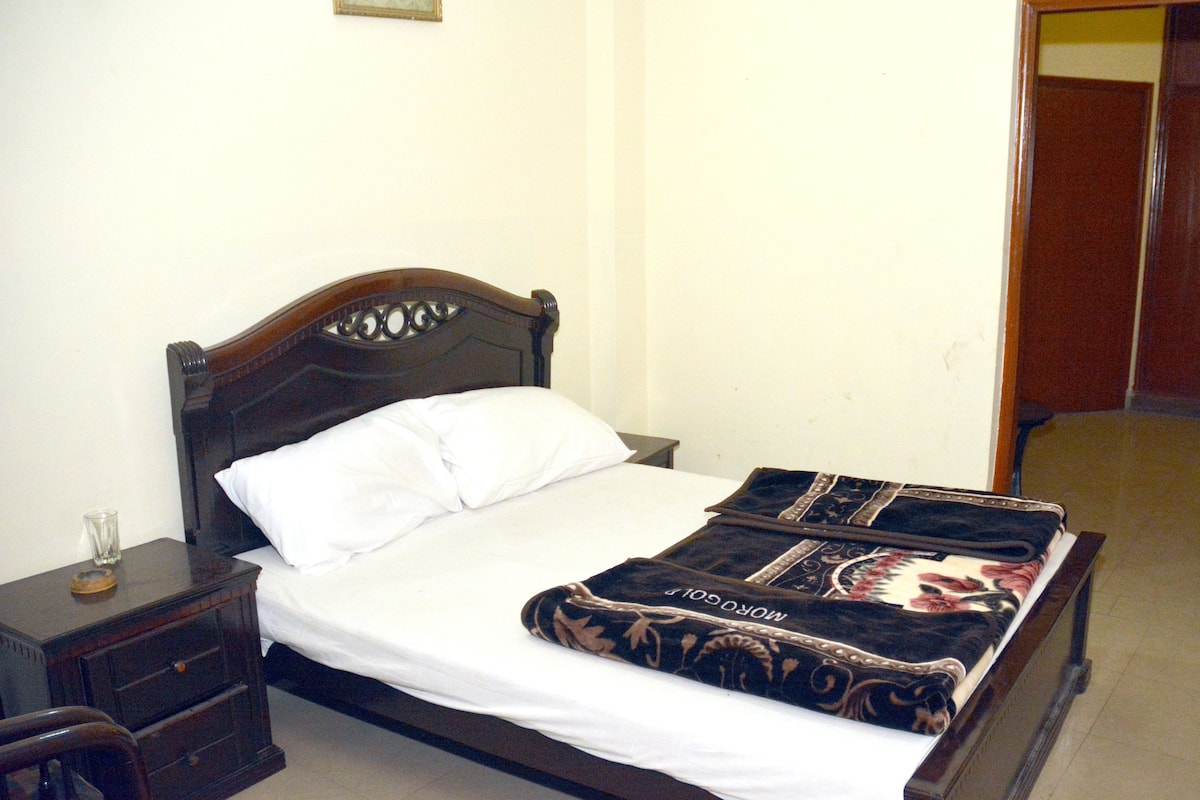 5 habitaciones, wifi y ropa de cama
