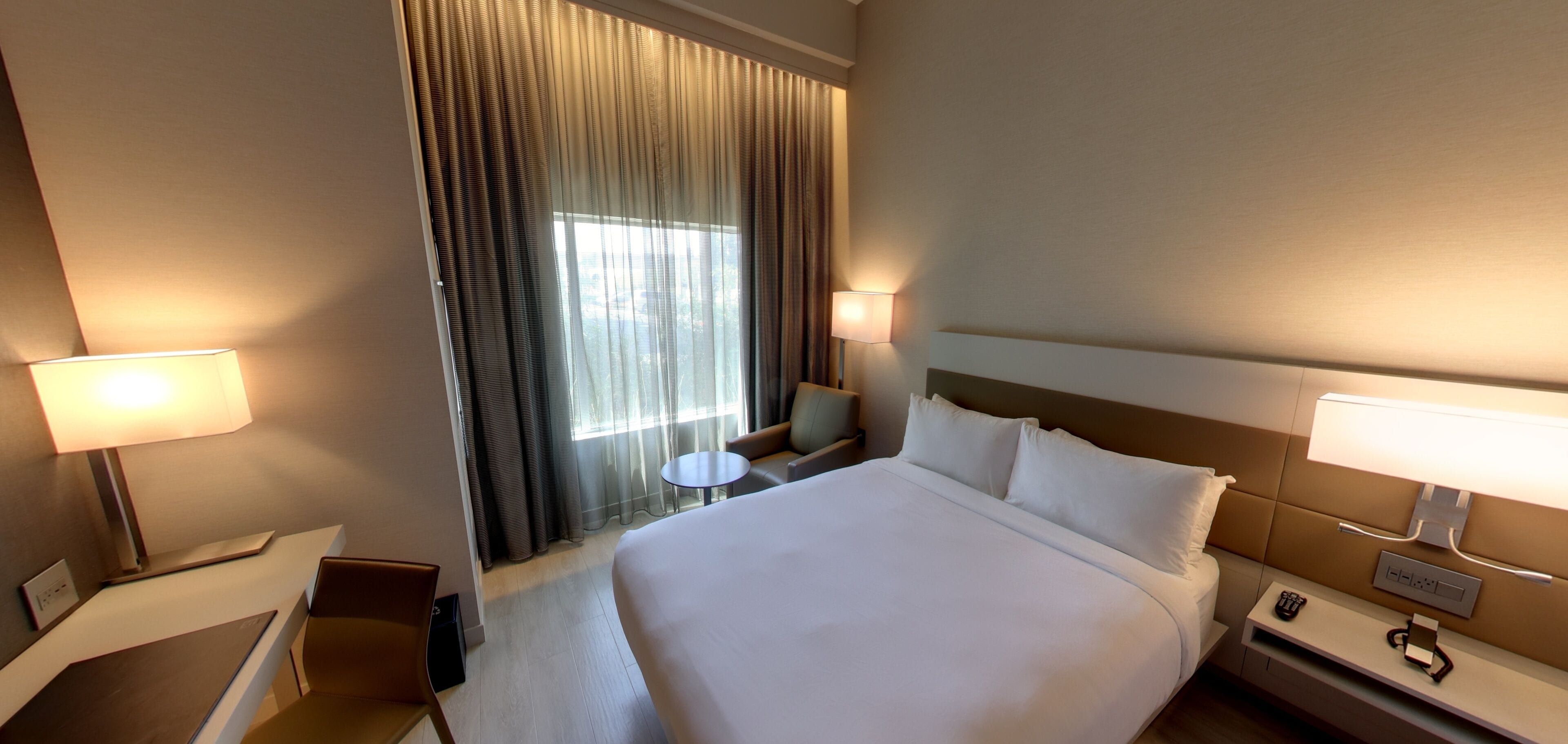 1 bedroom, premium bedding, in-room safe, desk