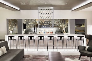 2 bar/lounge, 10 bar sulla spiaggia