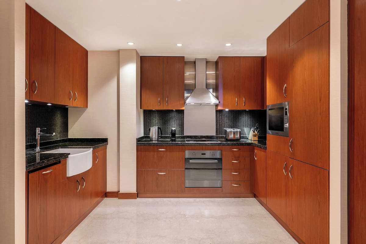 grand room, 2 bedrooms, non smoking | 1 bedroom, premium bedding, memory-foam beds, minibar