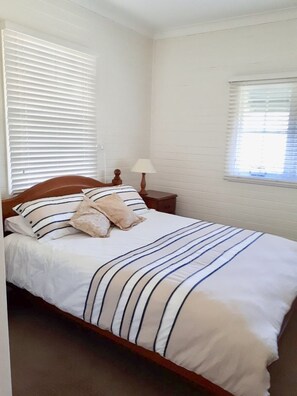 3 Schlafzimmer, Schreibtisch, Bügeleisen/Bügelbrett, kostenloses WLAN