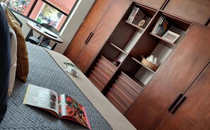 1 chambre, coffres-forts dans les chambres, bureau