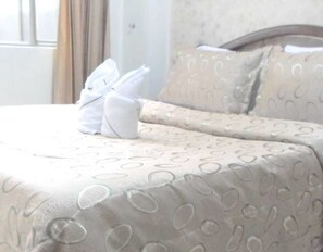 Basic Room | Free WiFi - Hotel Los Balcones (Bogotá)