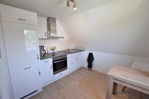 Fridge, oven, dishwasher