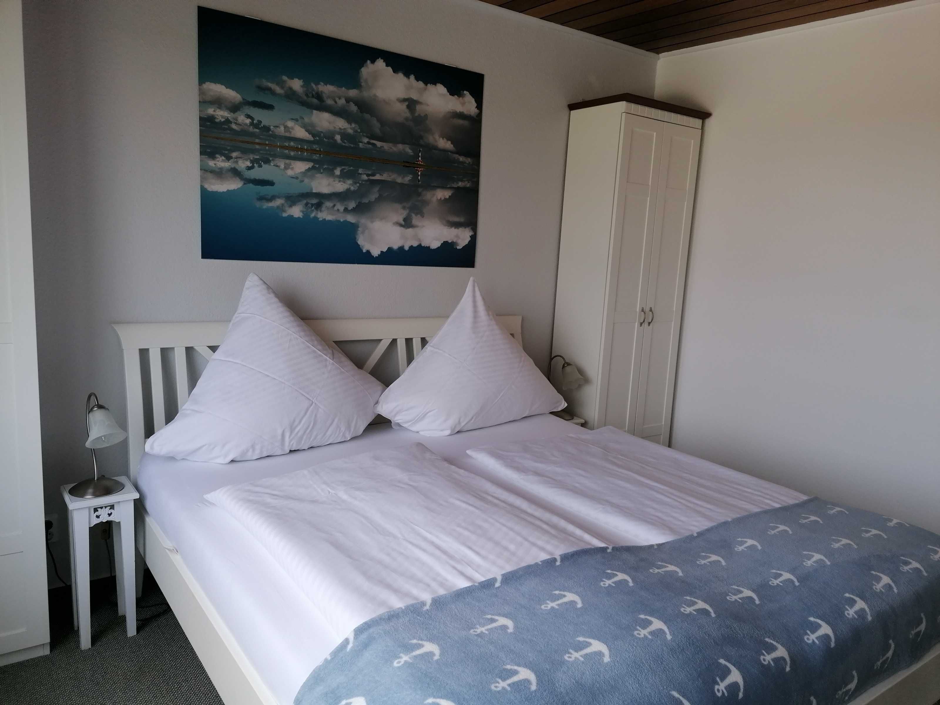 1 bedroom, in-room safe, WiFi, bed sheets