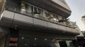 Property grounds - Lotus Building Apartment (Hanoi)