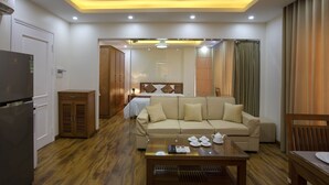 1 bedroom, desk, soundproofing, iron/ironing board - Lotus Building Apartment (Hanoi)