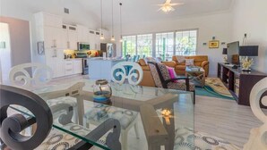 Living area - 021 - Lost Shaker of Salt (Captiva)