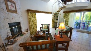 Living area - 031-fish Tales (Captiva)