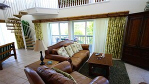 Living area - 031-fish Tales (Captiva)