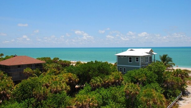 Property grounds - 031-fish Tales (Captiva)