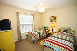 4 habitaciones y internet por cable gratis