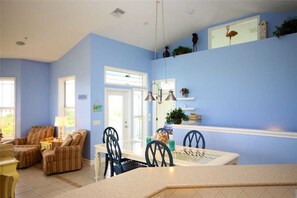 Télévision, cheminée, station d'accueil MP3