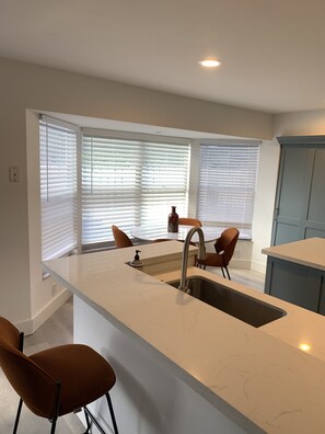 Dining - Peace and tranquility awaits! 4 bedrooms/3 bathrooms with pool! (Pembroke Pines)