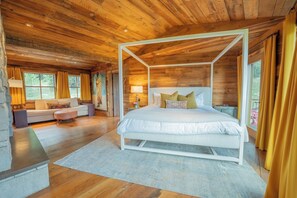 8 chambres, bureau, fer et planche à repasser, lit parapluie