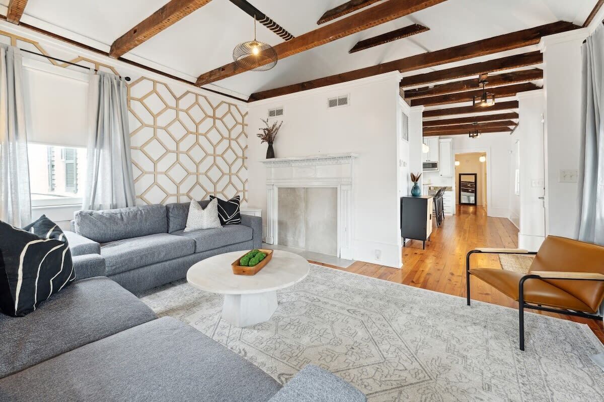 Téléviseur, bureau