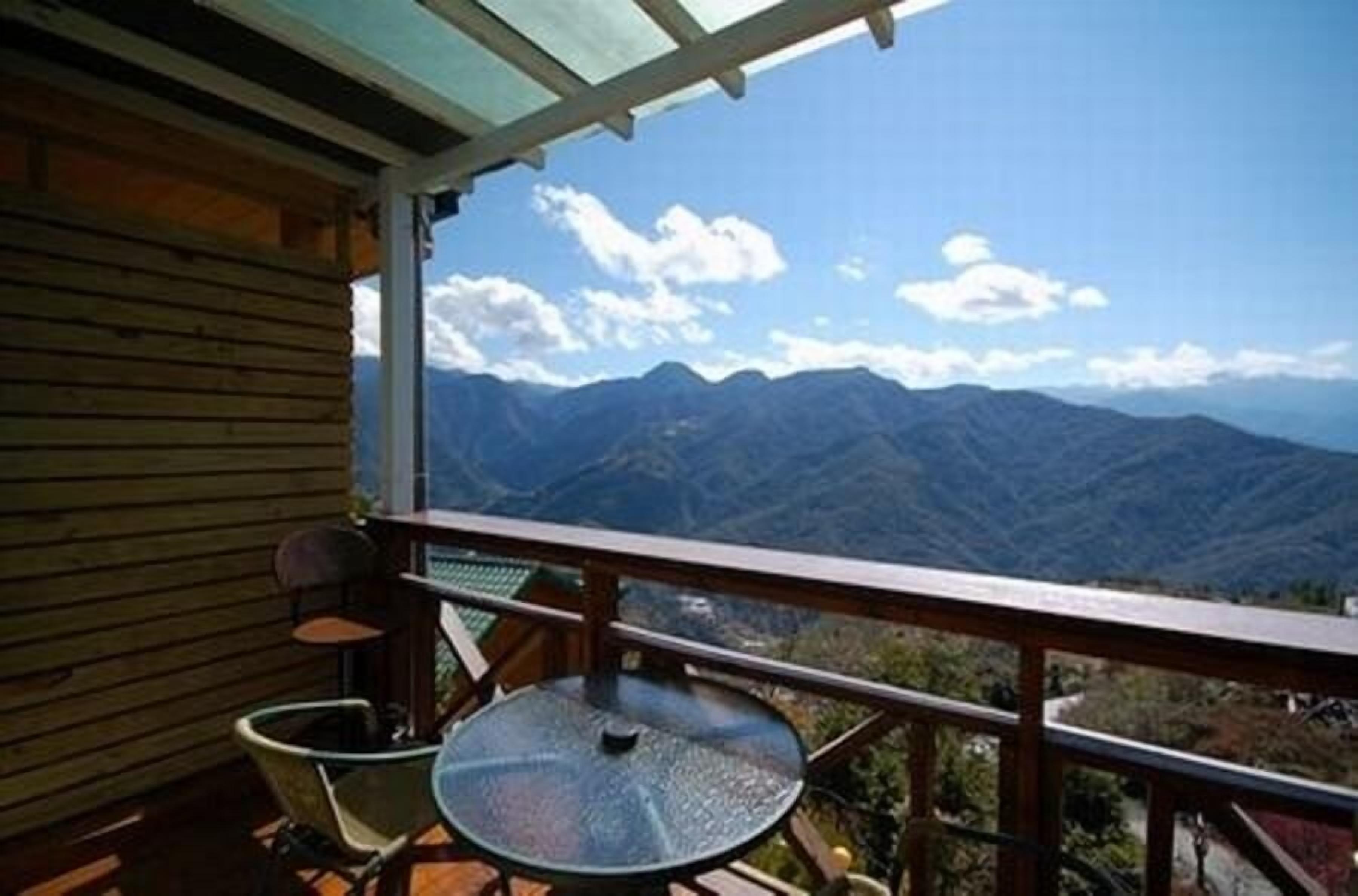 Triple Room | Blackout drapes, free WiFi, bed sheets