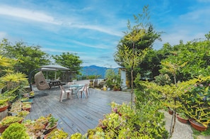 Signature Loft | Garden view