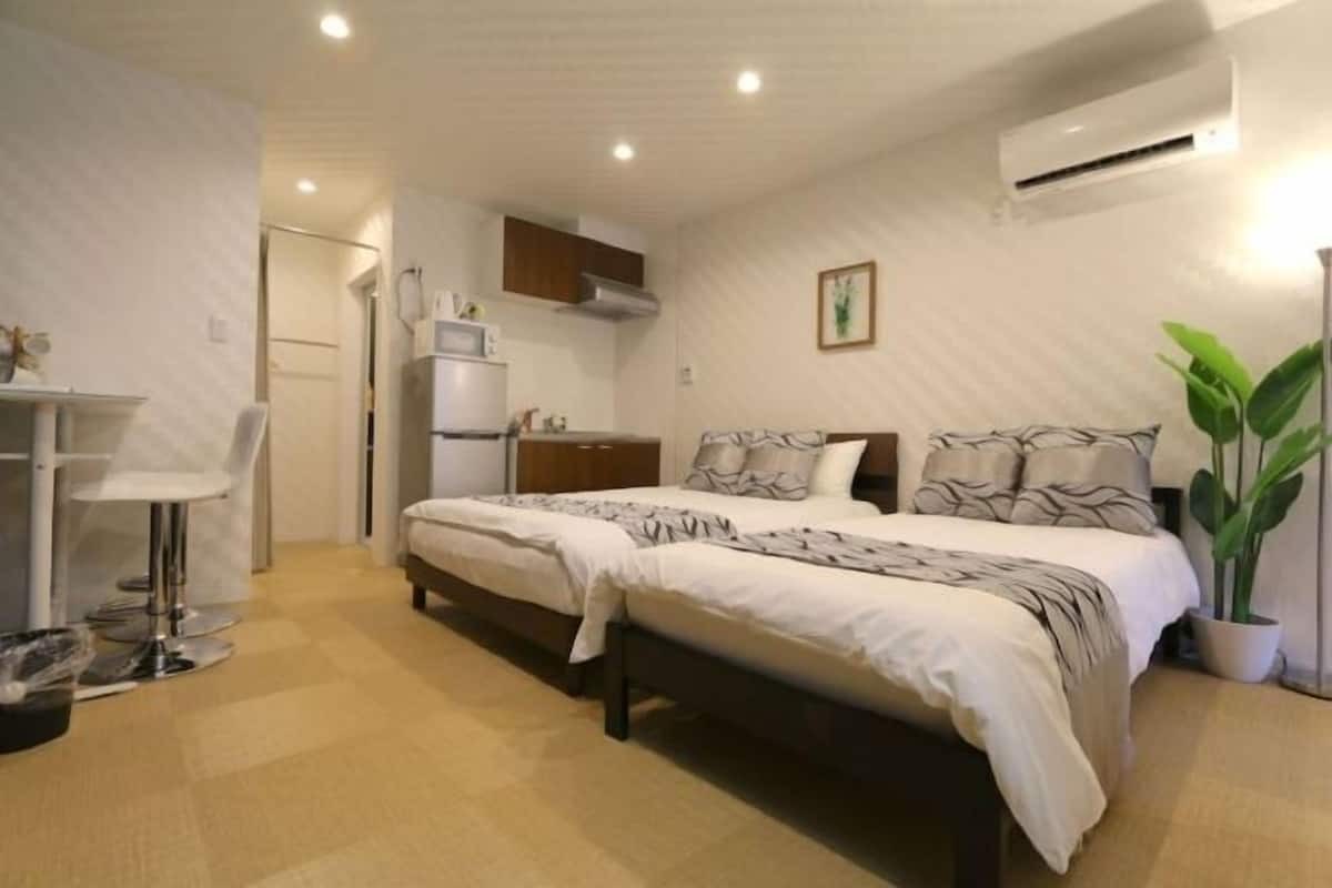 Iron/ironing board, free WiFi